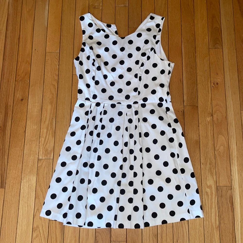 Polka dot flare bottom dress with fitted waist